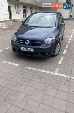 Хэтчбек Volkswagen Golf 2005 в Черкассах