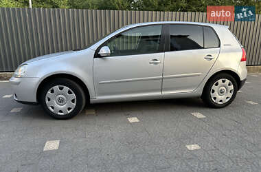 Хэтчбек Volkswagen Golf 2006 в 