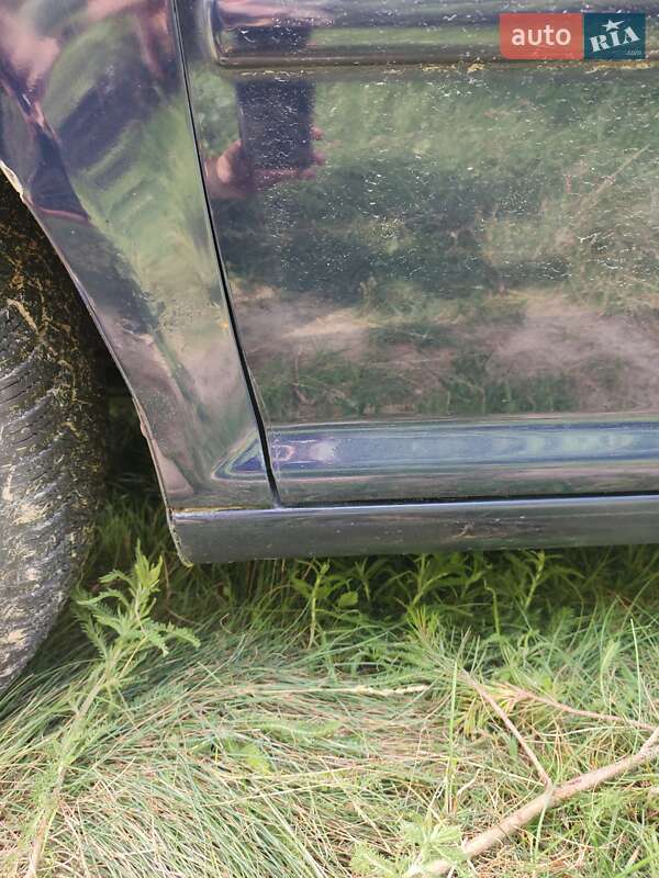 Универсал Volkswagen Golf 2003 в Ровно