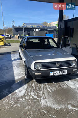 Хэтчбек Volkswagen Golf 1986 в 
