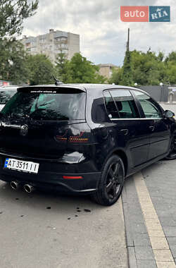 Хетчбек Volkswagen Golf 2008 в Калуші