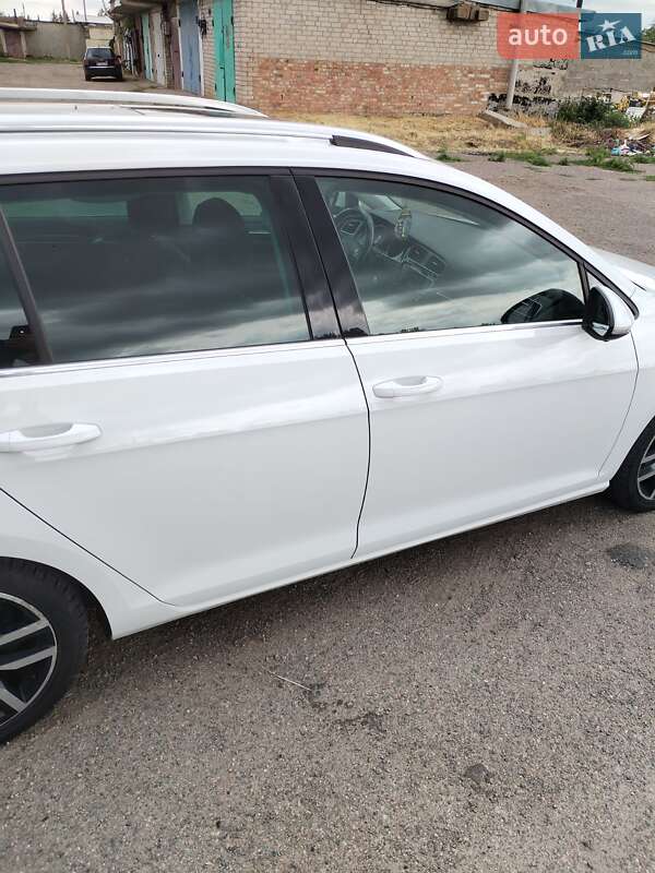 Универсал Volkswagen Golf 2013 в Долинской фото 10 Универсал Volkswagen Golf 2013 в Долинской