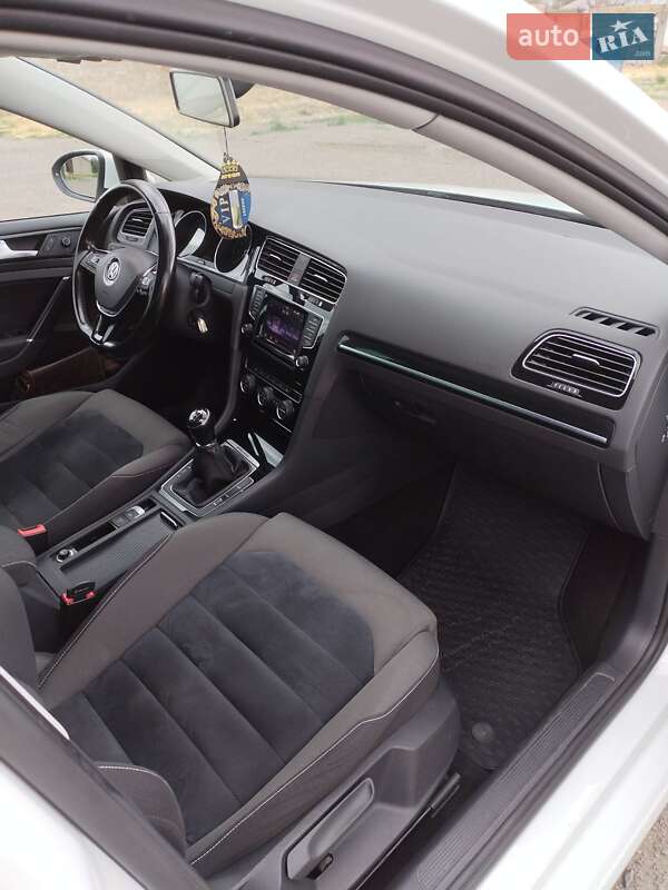 Универсал Volkswagen Golf 2013 в Долинской фото 14 Универсал Volkswagen Golf 2013 в Долинской