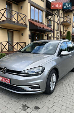 Универсал Volkswagen Golf 2019 в Луцке