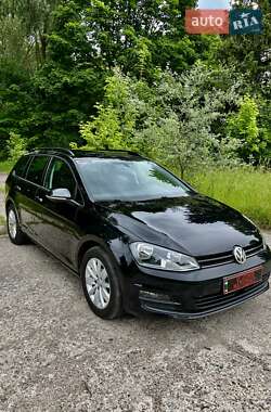 Универсал Volkswagen Golf 2014 в Чернигове