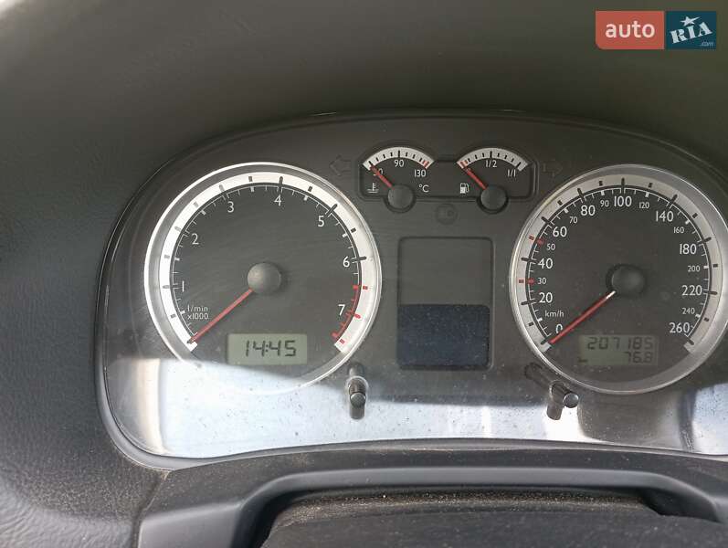 Универсал Volkswagen Golf 2004 в Яготине