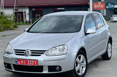 Хэтчбек Volkswagen Golf 2008 в Звягеле
