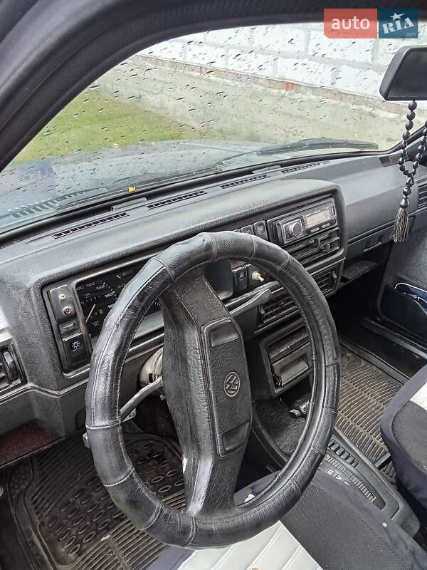 Хетчбек Volkswagen Golf 1987 в Рівному