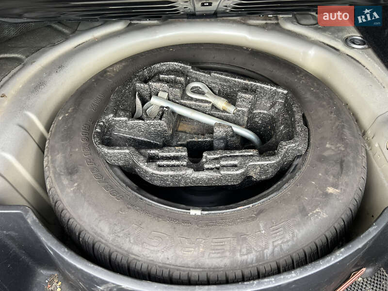 Універсал Volkswagen Golf 2002 в Сумах