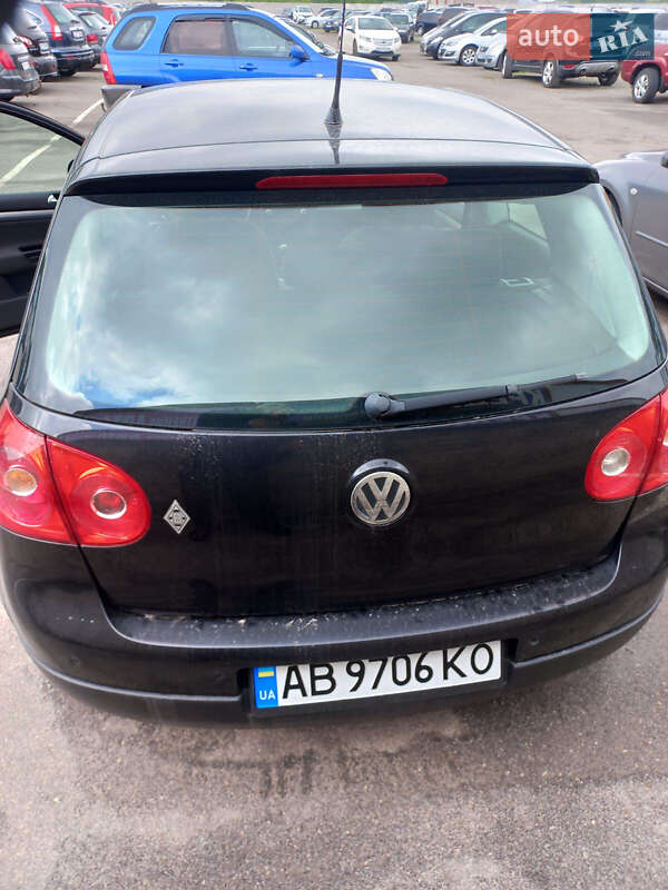 Хетчбек Volkswagen Golf 2006 в Вінниці