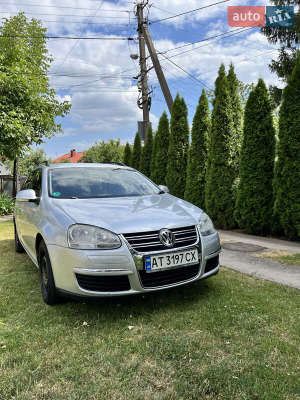 Универсал Volkswagen Golf 2009 в Ивано-Франковске
