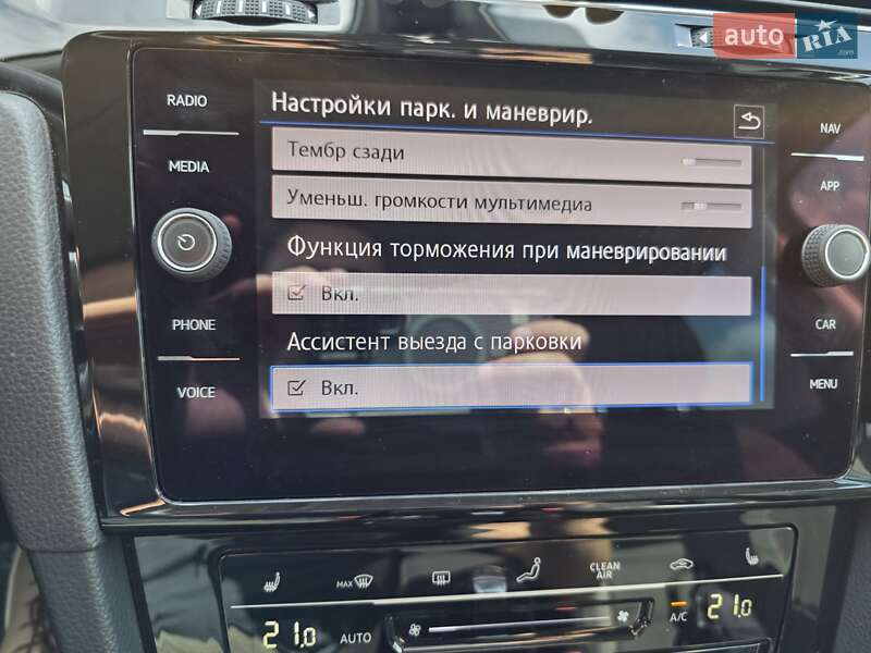 Хэтчбек Volkswagen Golf 2017 в Мукачево