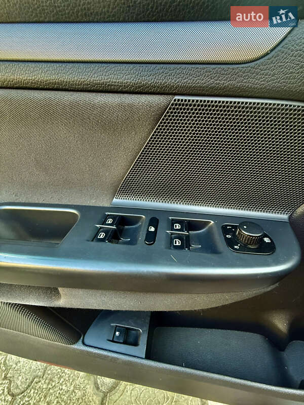 Хетчбек Volkswagen Golf 2006 в Славуті