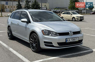 Универсал Volkswagen Golf 2015 в Киеве