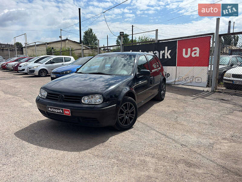 Volkswagen Golf 2000