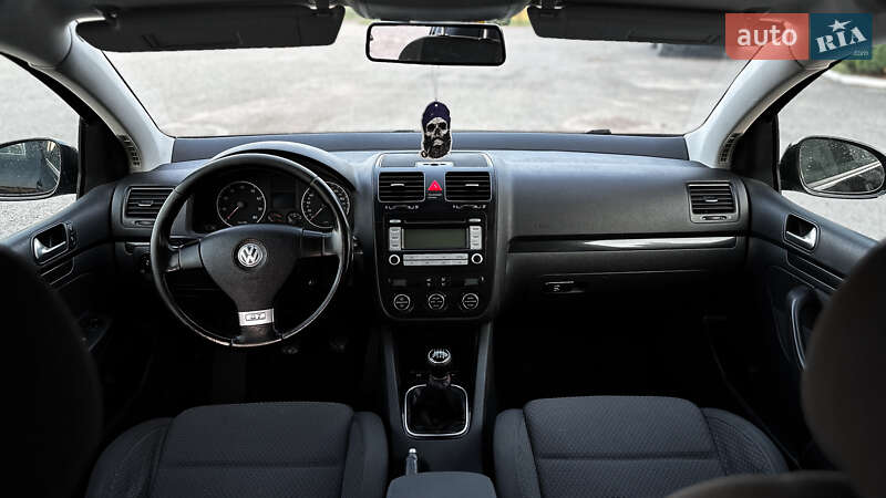 Хетчбек Volkswagen Golf 2007 в Дубні