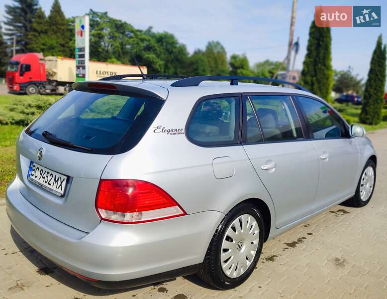 Універсал Volkswagen Golf 2009 в Самборі