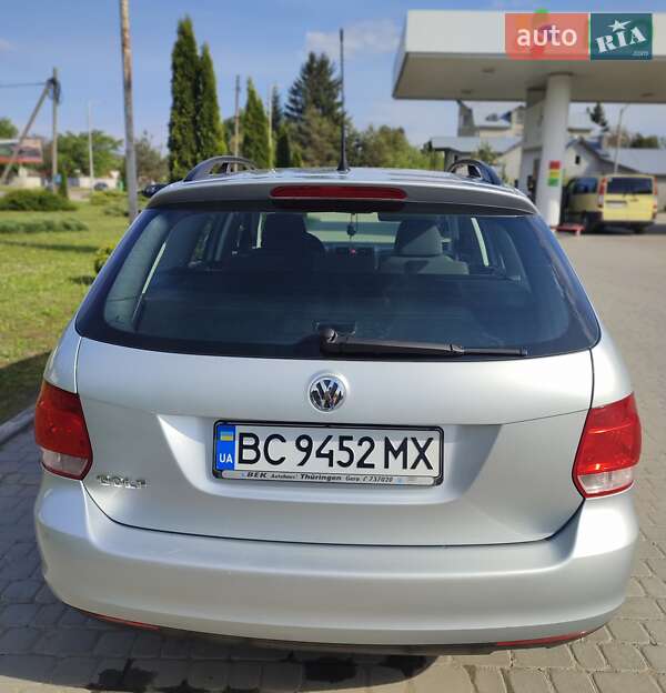 Універсал Volkswagen Golf 2009 в Самборі