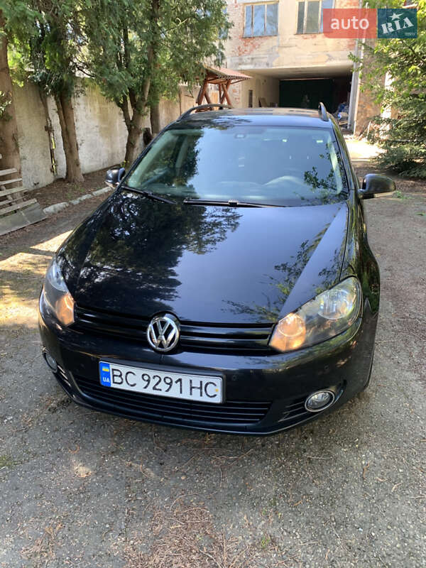 Універсал Volkswagen Golf 2013 в Самборі