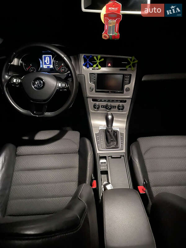 Універсал Volkswagen Golf 2015 в Камені-Каширському