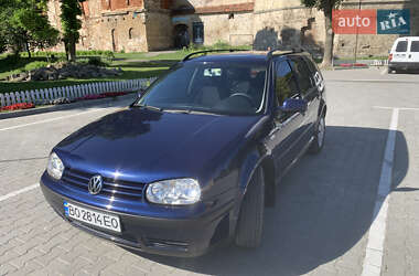 Универсал Volkswagen Golf 2003 в Бережанах