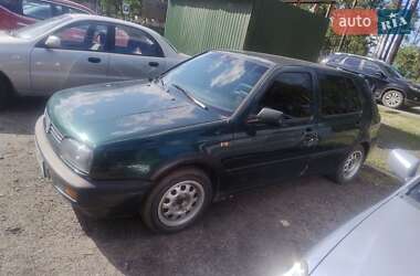Хетчбек Volkswagen Golf 1995 в Ніжині