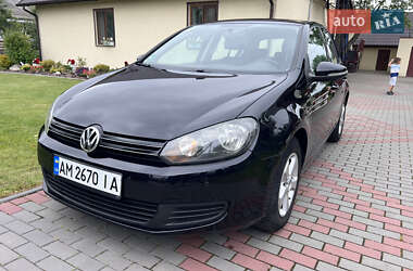 Хэтчбек Volkswagen Golf 2009 в Житомире