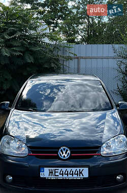 Хетчбек Volkswagen Golf 2006 в Миколаєві