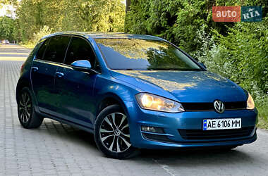 Хетчбек Volkswagen Golf 2013 в Рудки