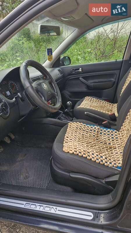 Универсал Volkswagen Golf 2001 в Киеве