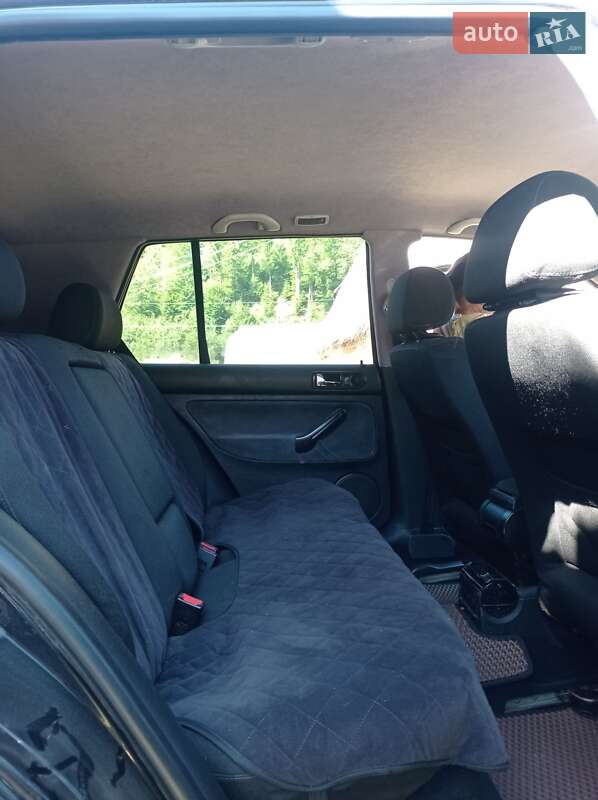 Хэтчбек Volkswagen Golf 1998 в Черновцах