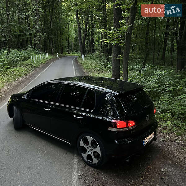 Хетчбек Volkswagen Golf 2009 в Луцьку