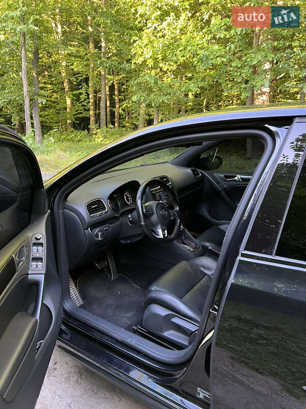 Хетчбек Volkswagen Golf 2009 в Луцьку
