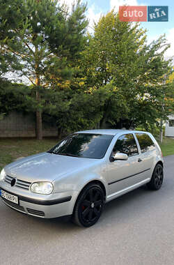 Хетчбек Volkswagen Golf 2000 в Рівному