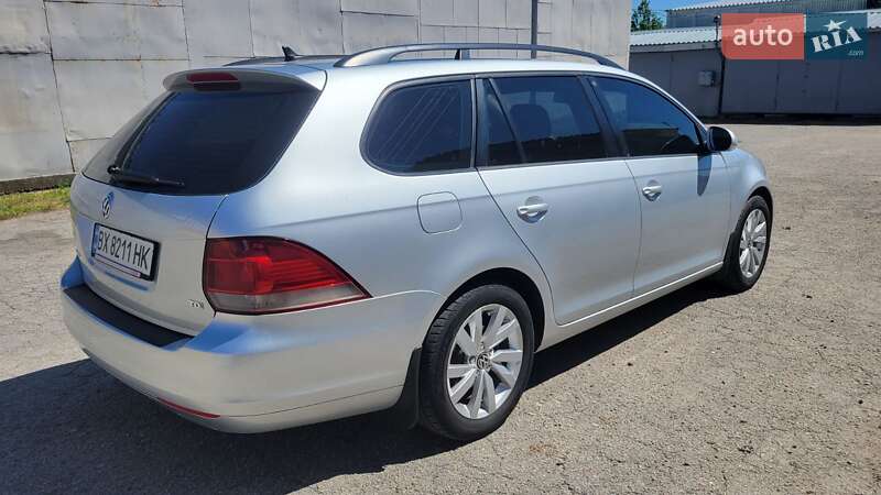 Універсал Volkswagen Golf 2011 в Хмельницькому
