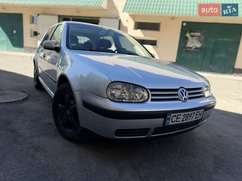 Volkswagen Golf 2002
