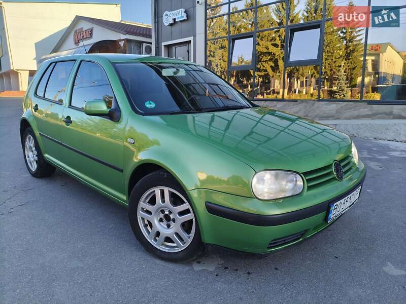 Volkswagen Golf 2000