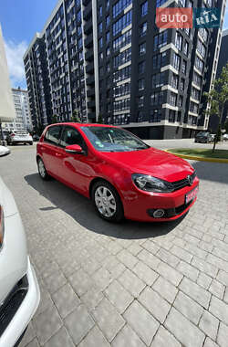 Хетчбек Volkswagen Golf 2010 в Івано-Франківську