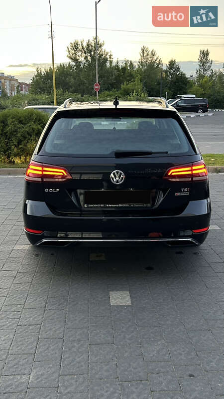 Універсал Volkswagen Golf 2018 в Кропивницькому