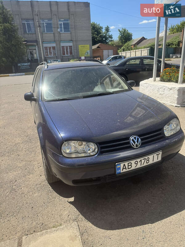 Volkswagen Golf 2000