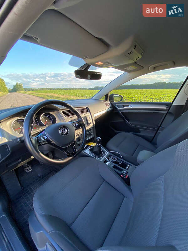 Універсал Volkswagen Golf 2016 в Недригайліву