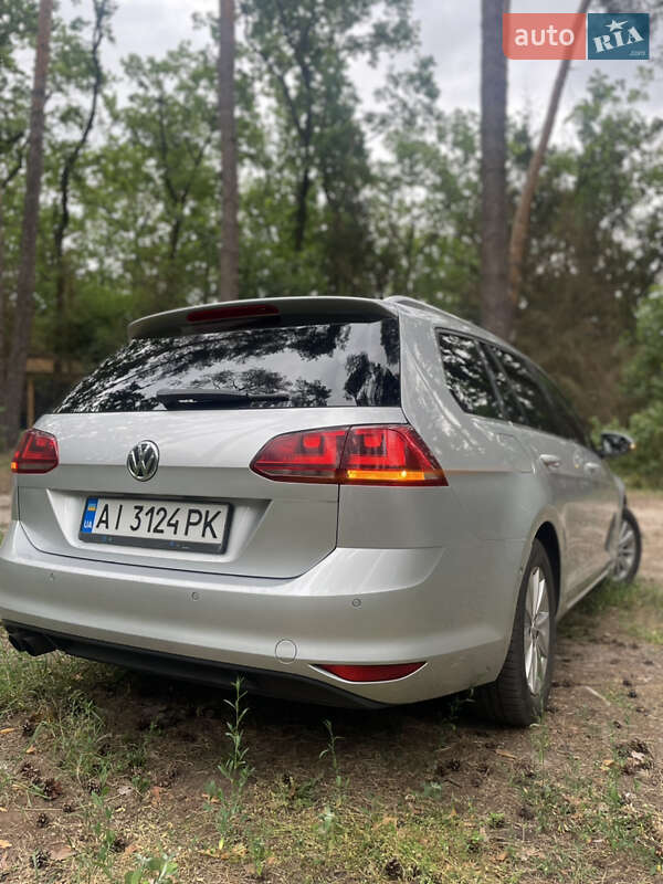 Универсал Volkswagen Golf 2014 в Василькове