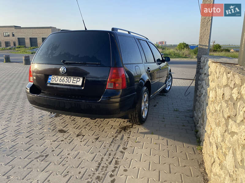 Универсал Volkswagen Golf 2001 в Тернополе