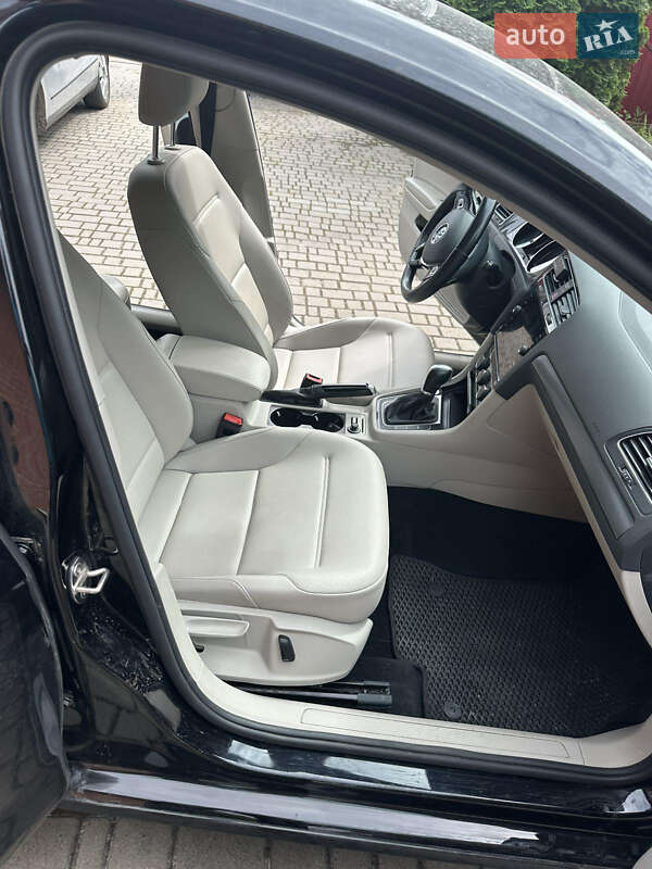 Хетчбек Volkswagen Golf 2017 в Києві