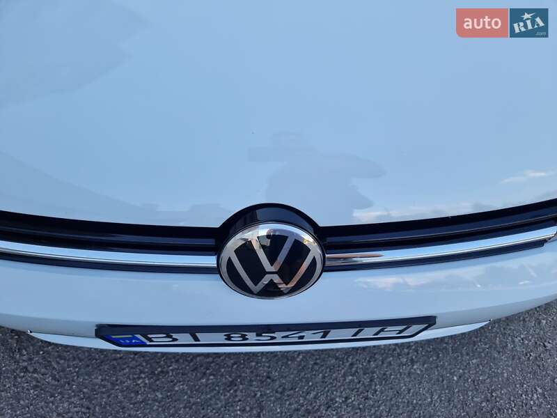 Универсал Volkswagen Golf 2019 в Харькове