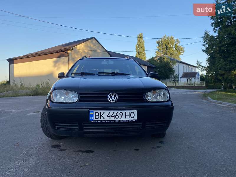 Volkswagen Golf 2001