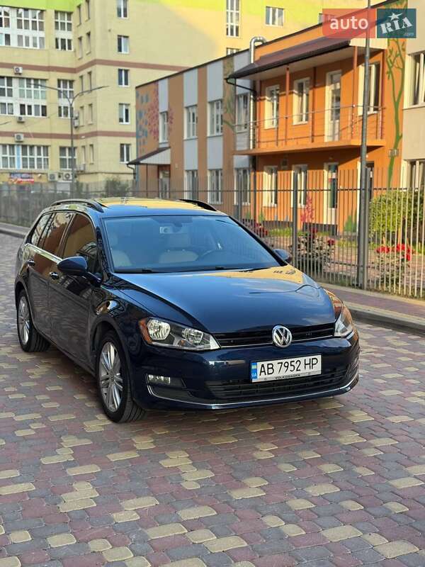 Универсал Volkswagen Golf 2015 в Виннице