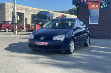 Хетчбек Volkswagen Golf 2005 в Калуші