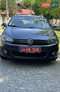 Универсал Volkswagen Golf 2010 в Черновцах