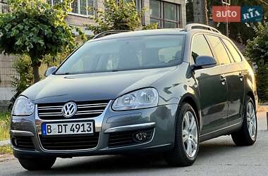 Универсал Volkswagen Golf 2009 в Умани
